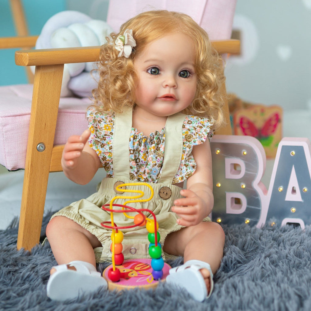 Muñeca Bebé Reborn de Vinilo Ultra Realista Matilda Rose de 22 Pulgadas ✨ Incluye Conjunto de Peto Floral